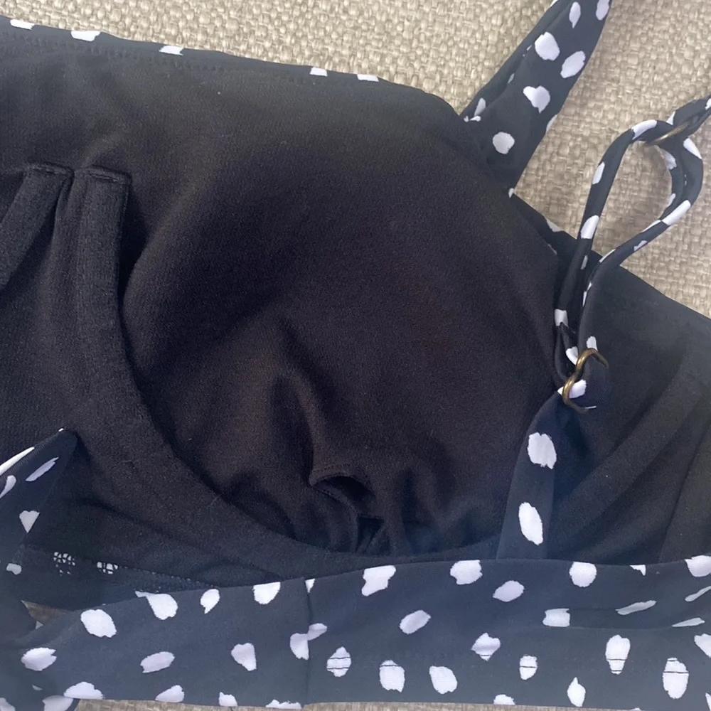 Island Escape Costa Rica Underwire Back Tie Bikini Top Black White Dot Swim 12